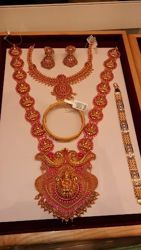 SREEVARI JEWELLERY